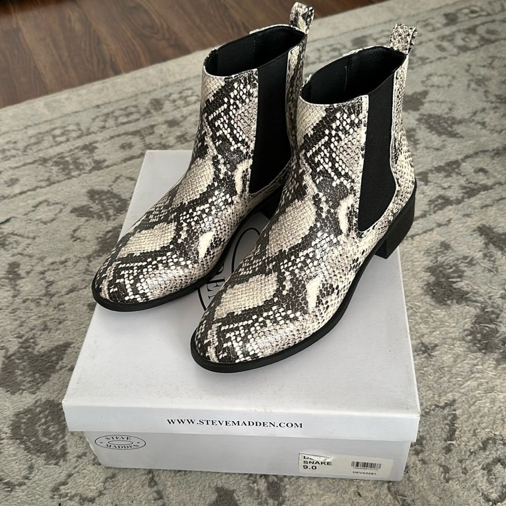 Steve Madden snake skin bootie
